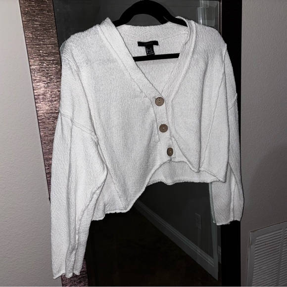 Forever 21 Sweaters - Forever 21 White Cropped Cardigan